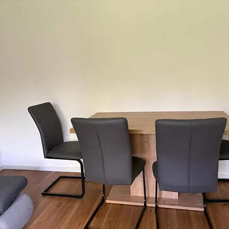 Appartamento 2 Bed With Floor Heating For Business And Family Travellers